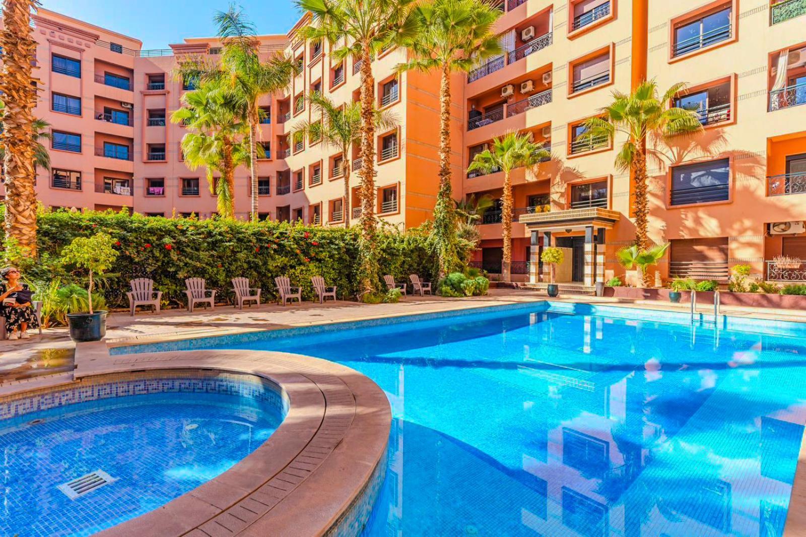 Localisation, Neuf, Piscine Et Vue Balcon